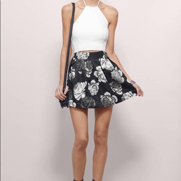 Kiersten Black Floral Skater Skirt - Picture 5 of 6